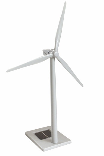 Solar-wind-farm model REpower MD70 with transmission